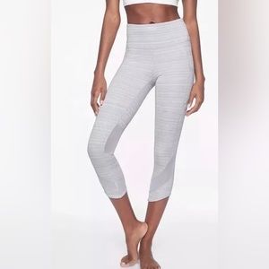 Athleta Gray Chat To Town Jacquard High Rise Capri Legging